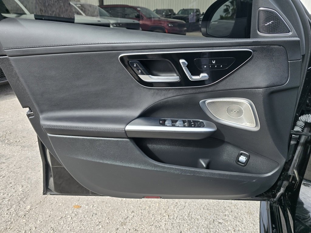 Used 2024 Mercedes-Benz C 300 Sedan image 14