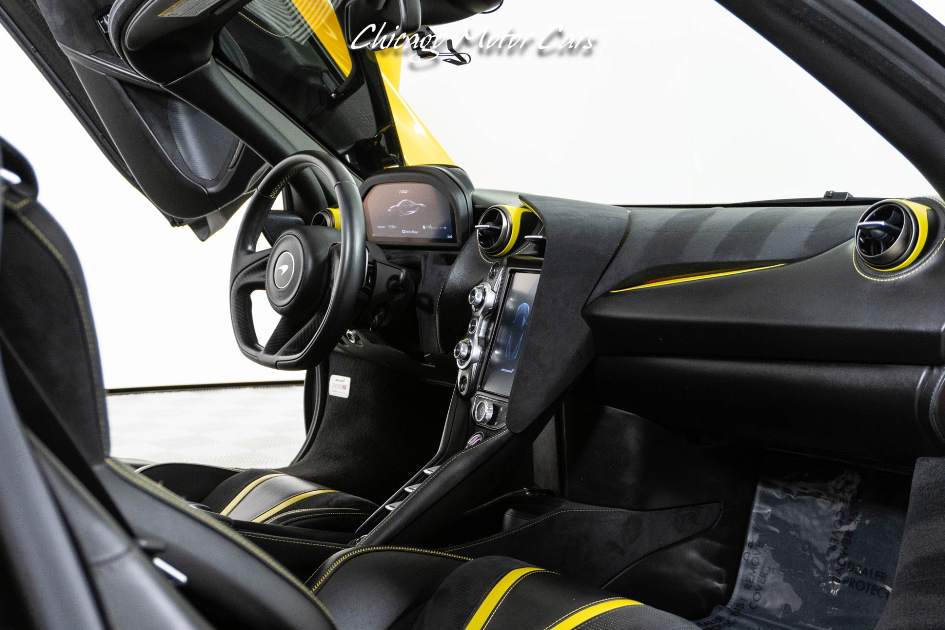 Used 2019 McLaren 720S image 20