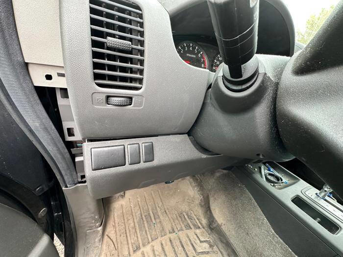 Used 2011 Nissan Xterra X RWD image 35