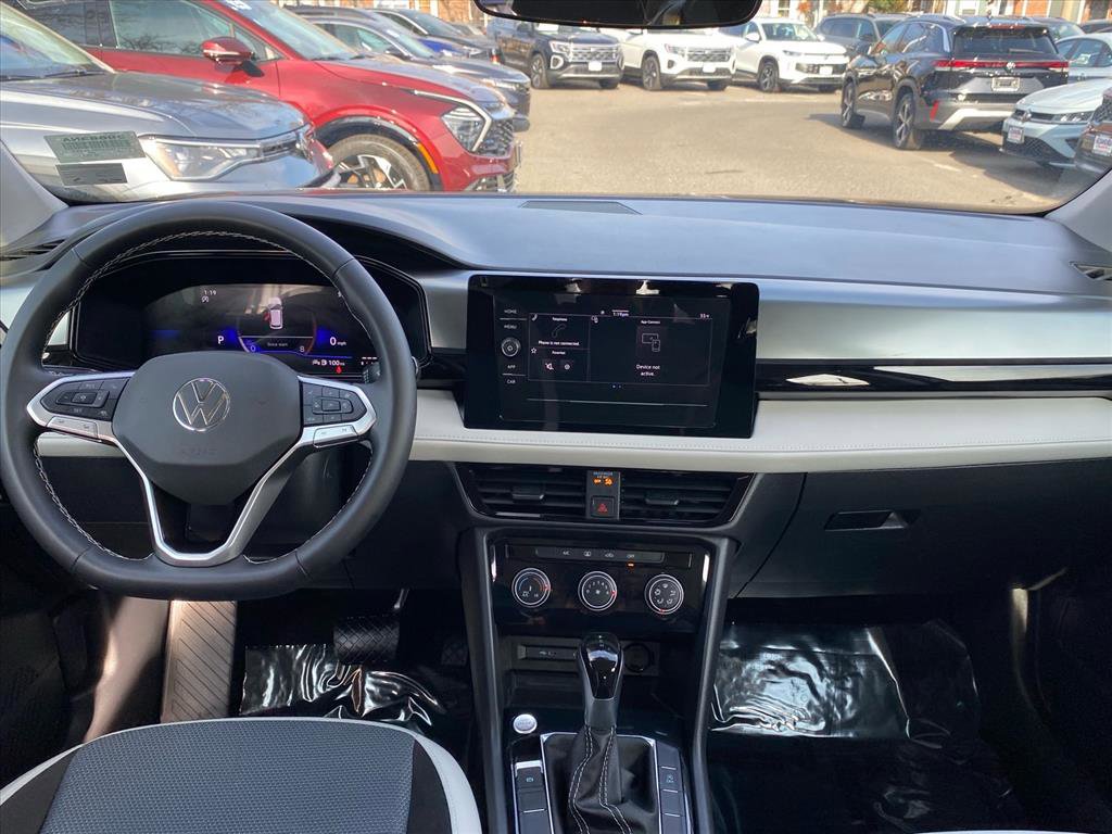 Certified 2025 Volkswagen Taos S image 11