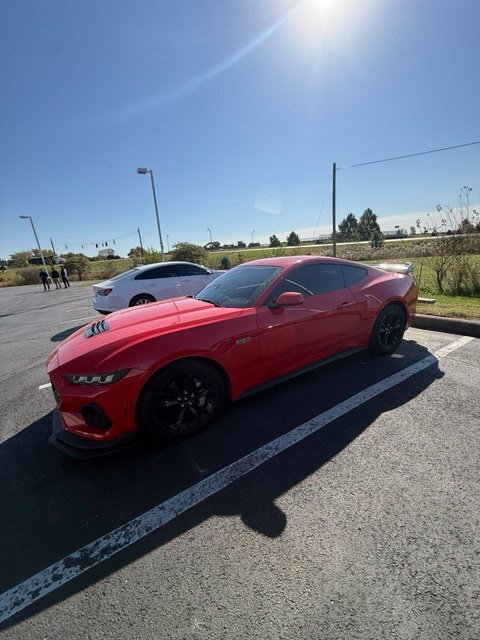 Used 2024 Ford Mustang GT RWD image 17