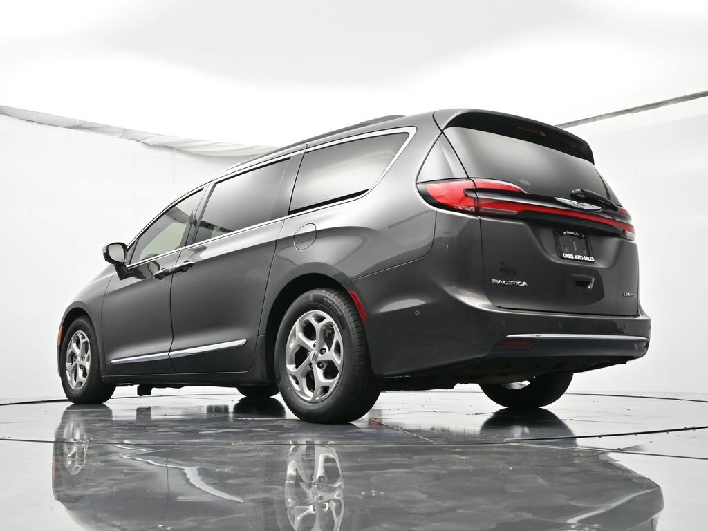 Used 2022 Chrysler Pacifica Limited image 43