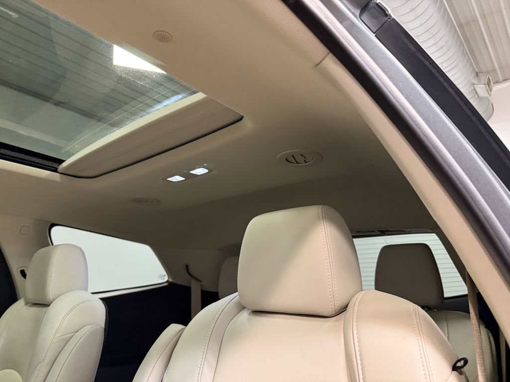 Used 2023 Buick Enclave Essence w/ Experience Buick Package image 9