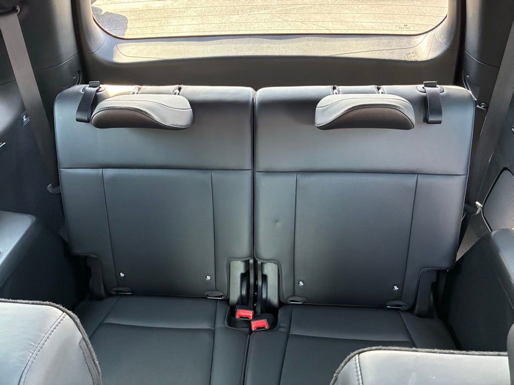 Used 2024 Hyundai Santa Fe Calligraphy AWD/4WD image 16