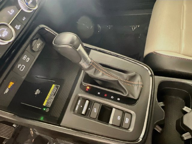 Used 2025 Honda CR-V Sport Touring image 24