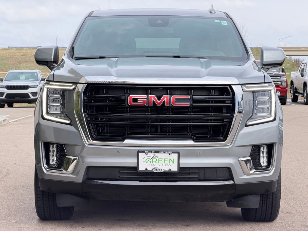 Used 2023 GMC Yukon XL SLE AWD/4WD image 6