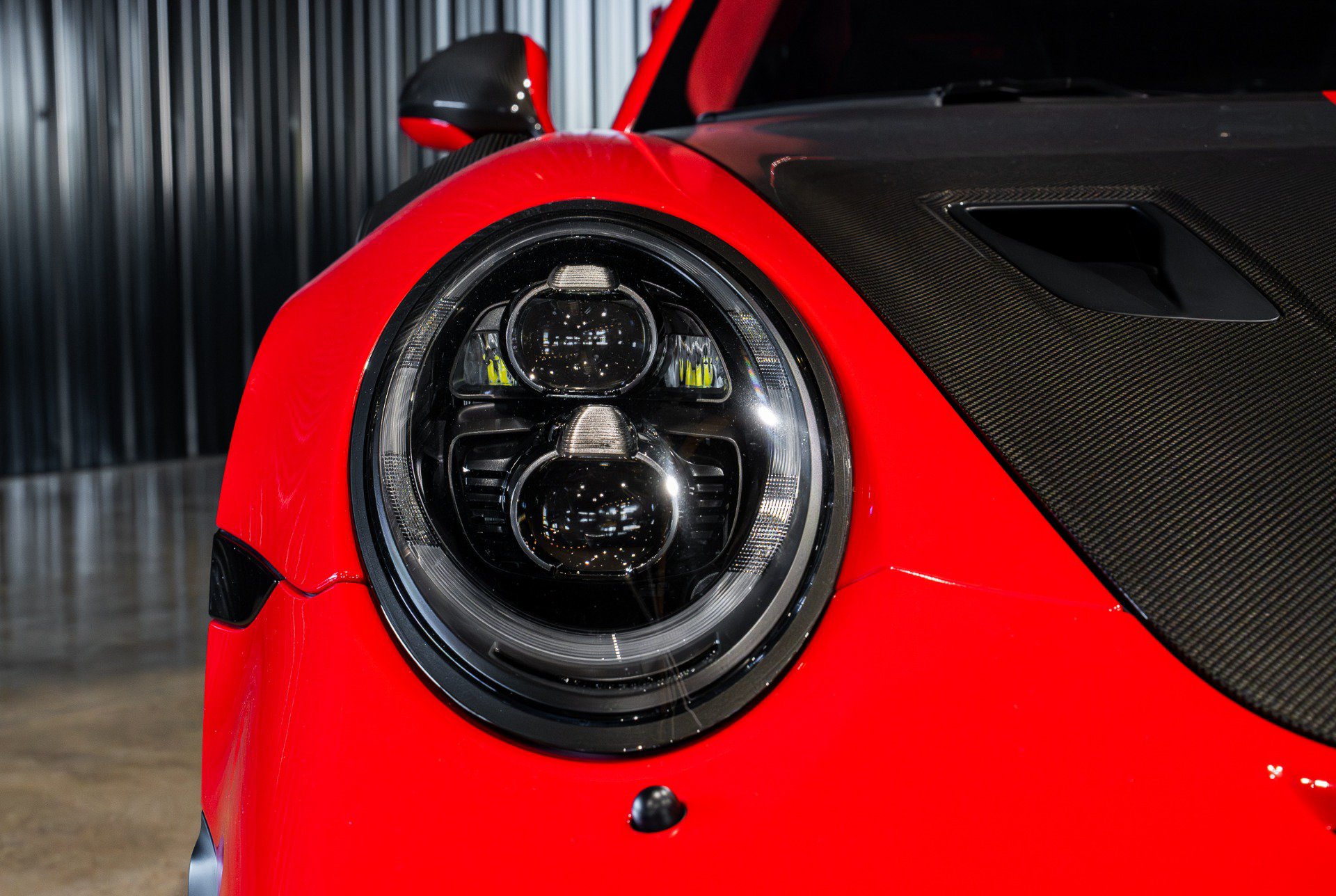 Used 2018 Porsche 911 GT2 RS RWD image 49