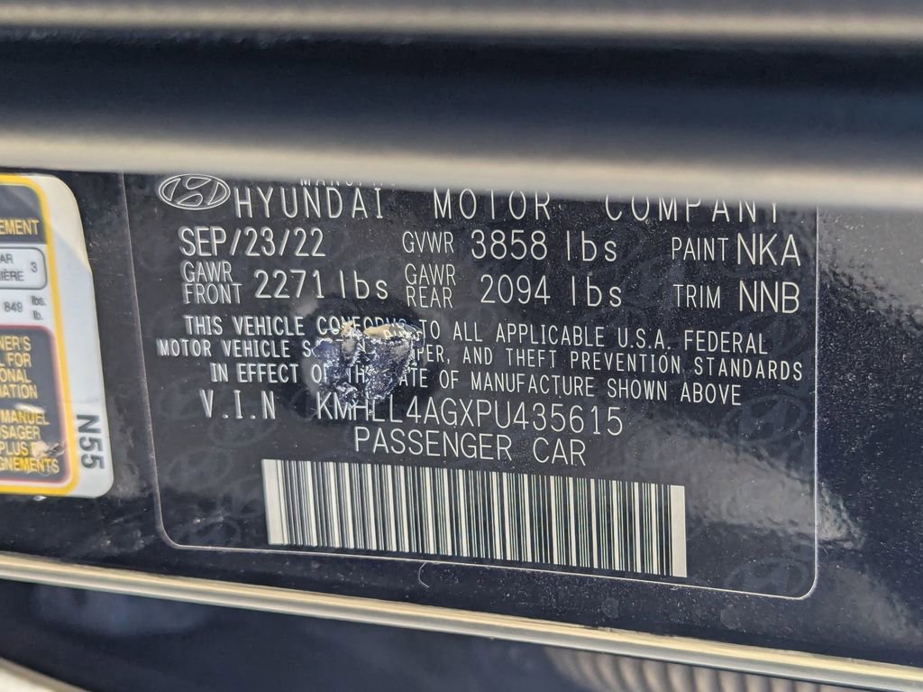 Used 2023 Hyundai Elantra SE image 34