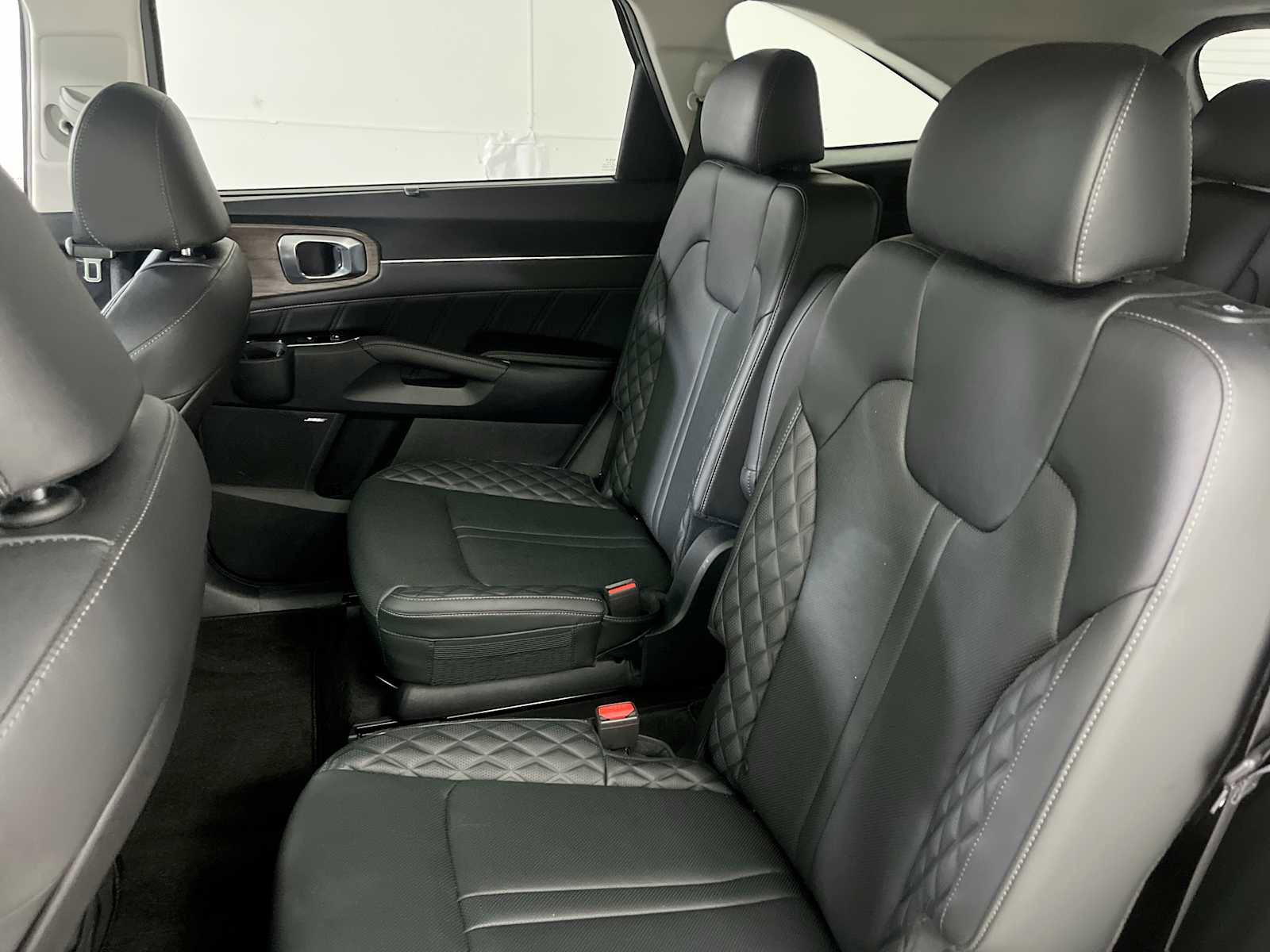 Used 2023 Kia Sorento SX Prestige image 31