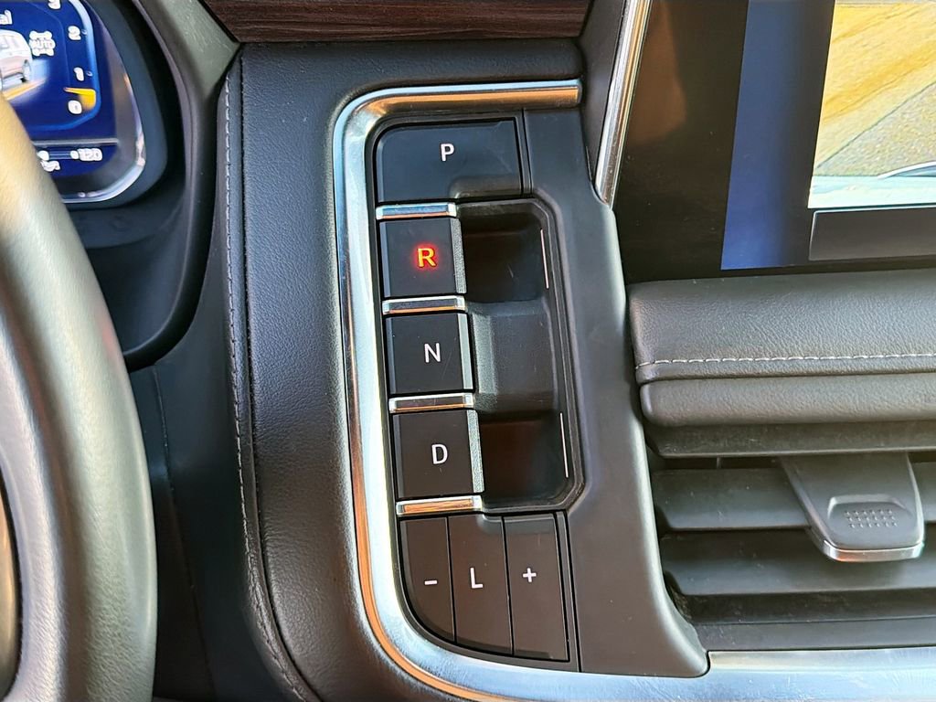 Used 2023 Chevrolet Tahoe LT image 31