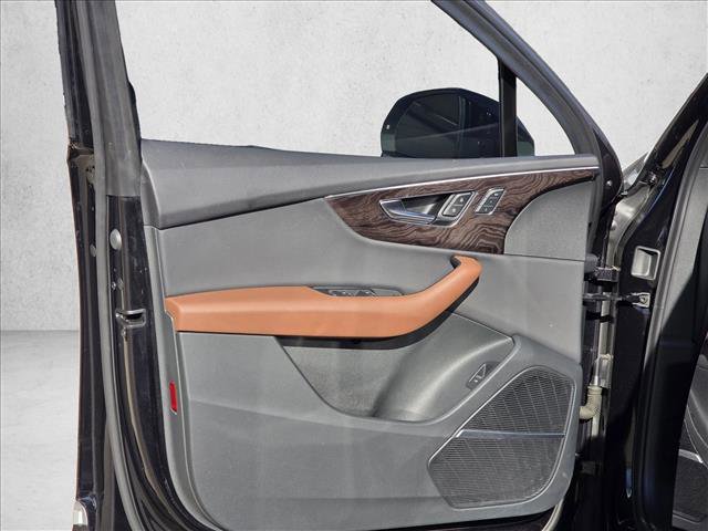 Certified 2021 Audi Q7 2.0T Premium Plus w/ Executive Package image 12