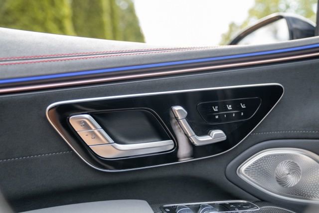 Used 2023 Mercedes-Benz EQS AMG 4MATIC w/ Trim Level Package image 45