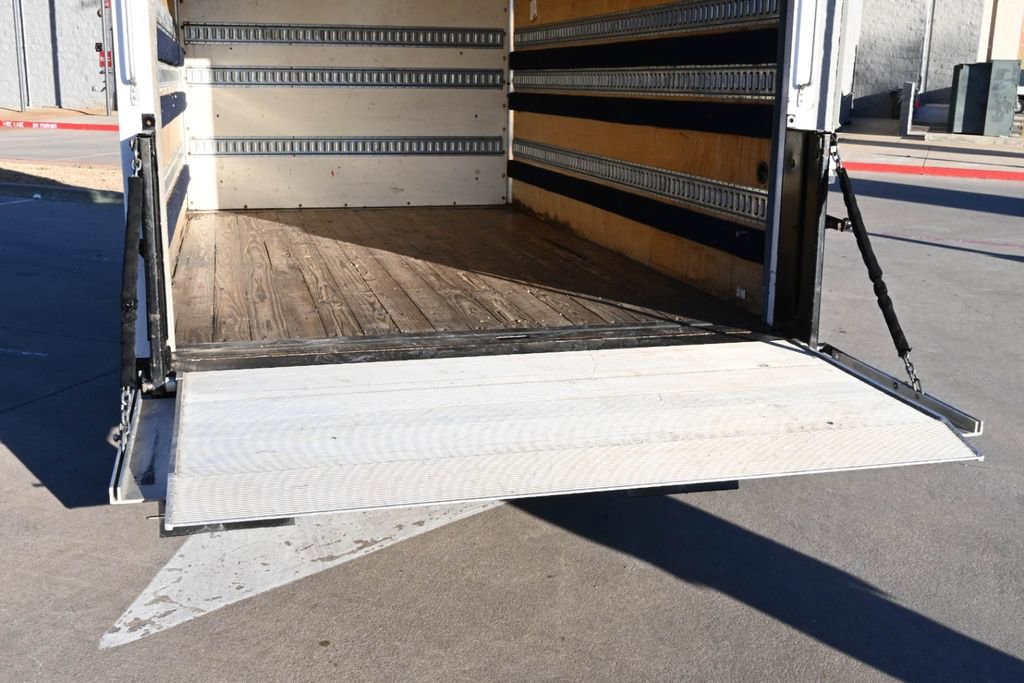 Used 2017 Chevrolet Express 3500 RWD image 20