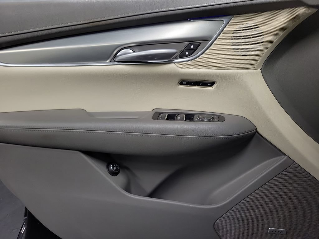 Used 2018 Cadillac XT5 Premium Luxury FWD image 24