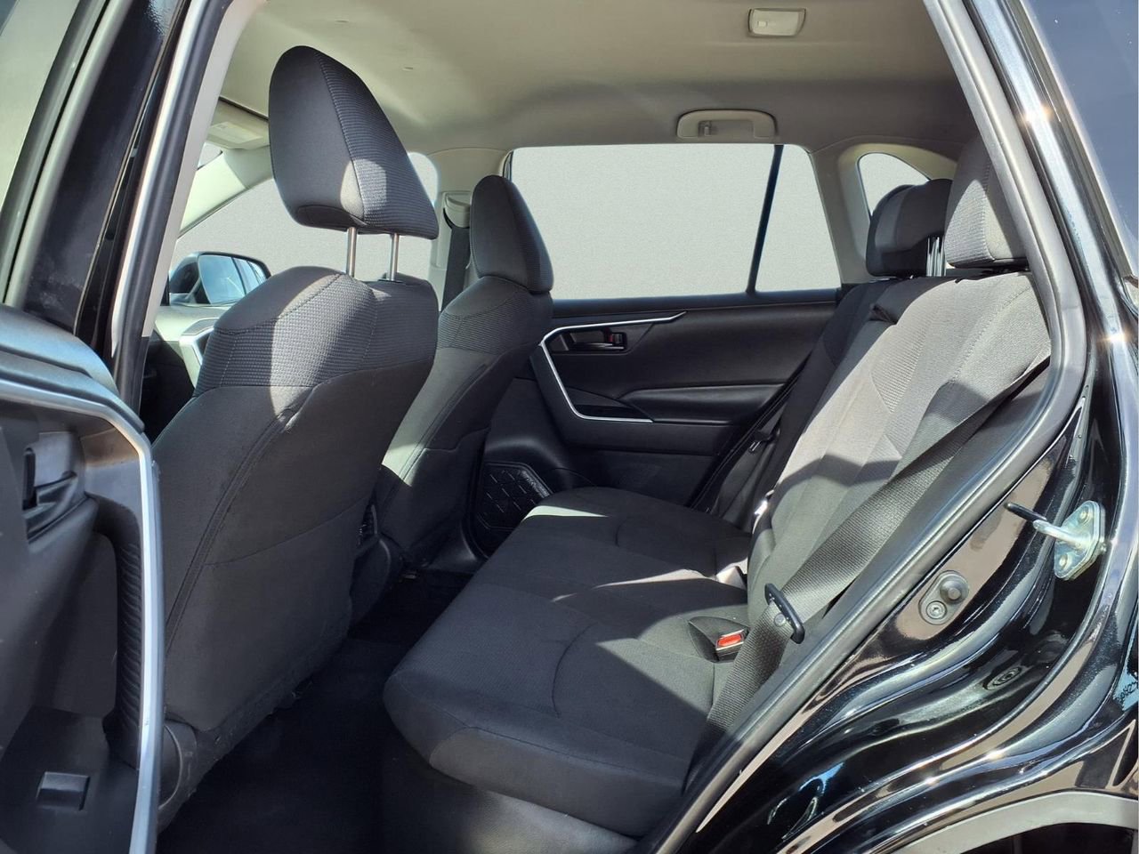 Used 2023 Toyota RAV4 LE image 11