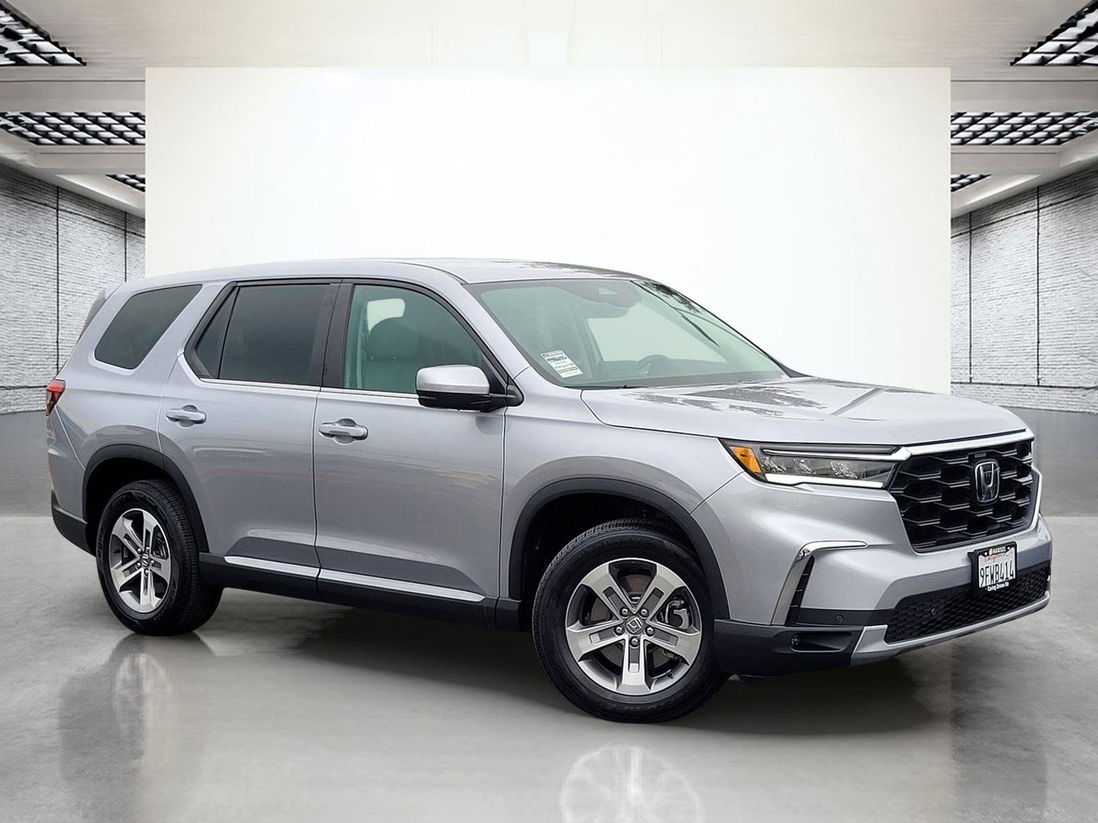 Used 2023 Honda Pilot EX-L image 2