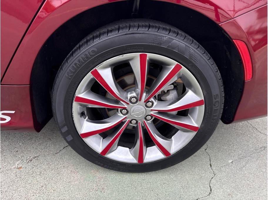 Used 2015 Chrysler 200 S w/ Navigation & Sound Group I image 10