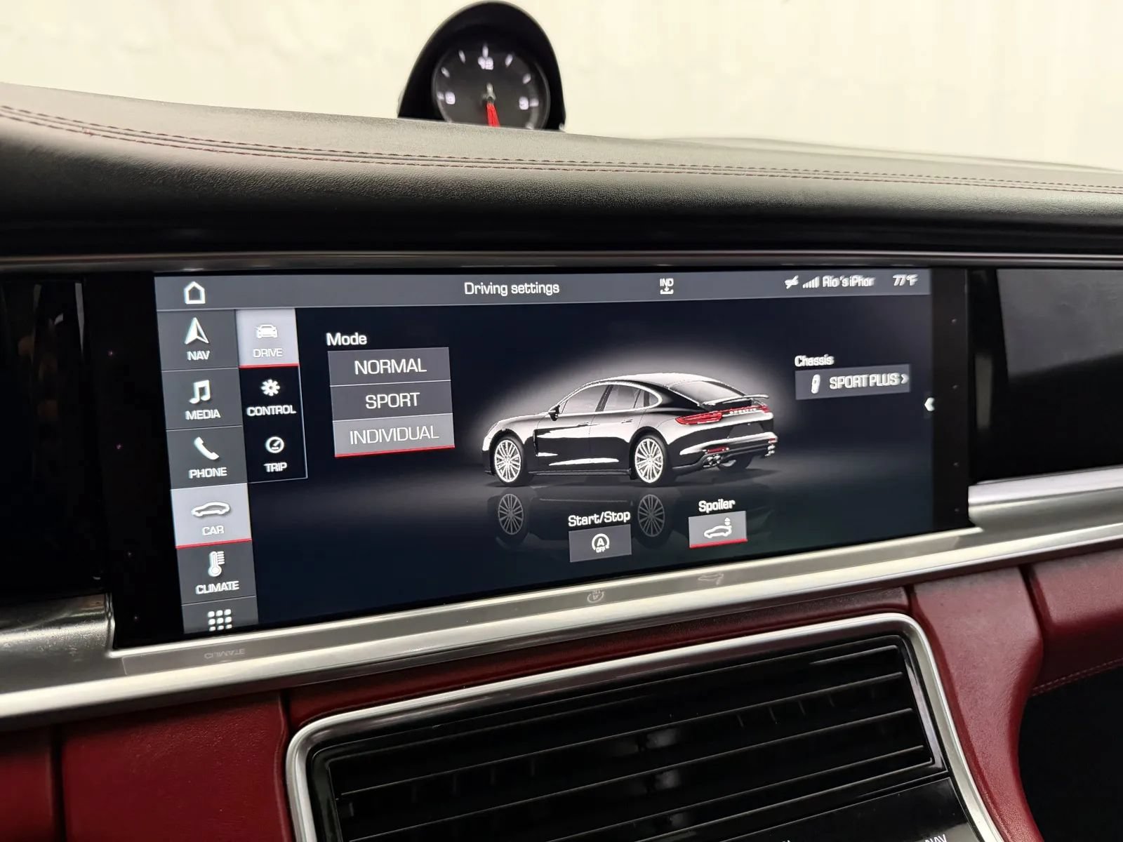 Used 2018 Porsche Panamera RWD image 24