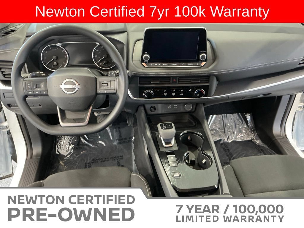 Used 2025 Nissan Rogue S FWD image 7