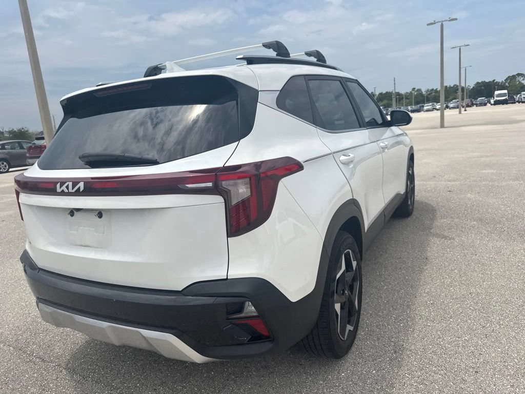 Certified 2024 Kia Seltos EX FWD image 6