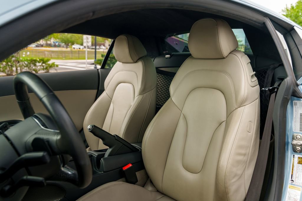 Used 2010 Audi R8 V8 image 14