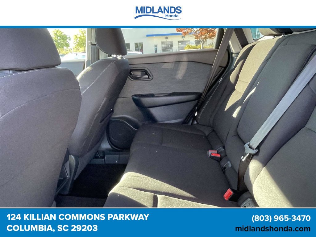 Used 2023 Nissan Rogue S AWD/4WD image 10
