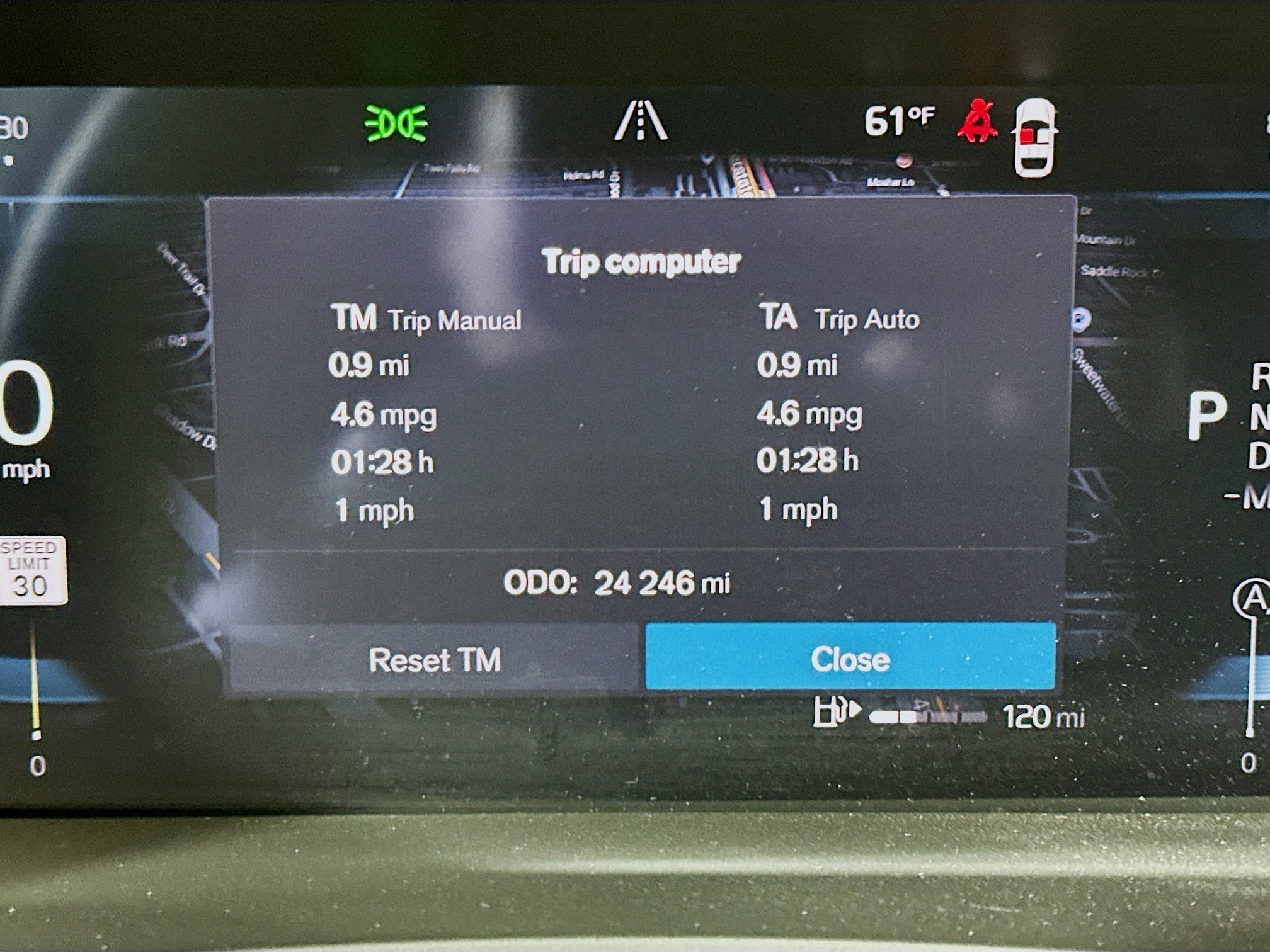 Used 2025 Volvo V60 B5 Cross Country Plus image 19