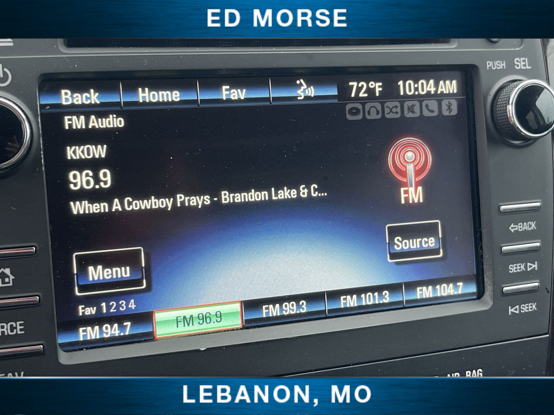 Used 2017 Chevrolet Traverse LT w/ Style and Technology Package FWD image 13