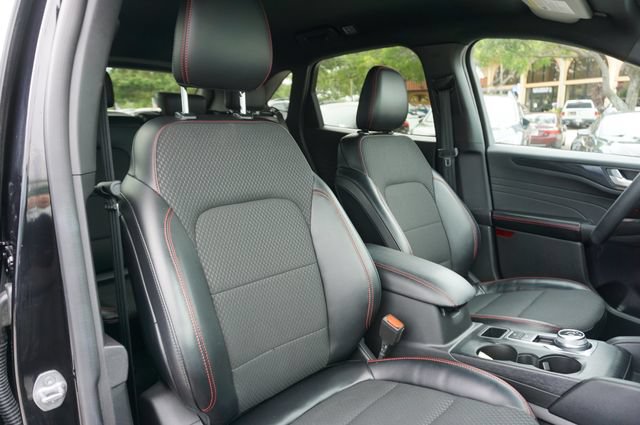 Certified 2023 Ford Escape ST-Line w/ Tech Pack #1 FWD image 2