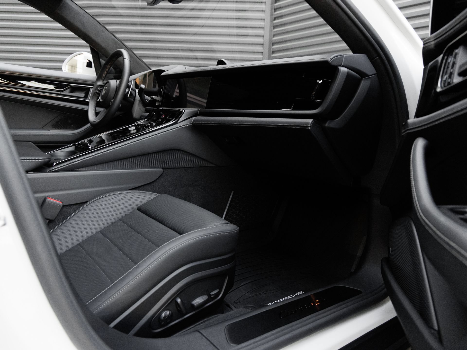Certified 2026 Porsche Panamera Turbo S AWD/4WD image 41