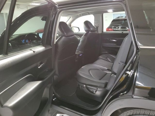 Used 2024 Toyota Grand Highlander XLE image 21