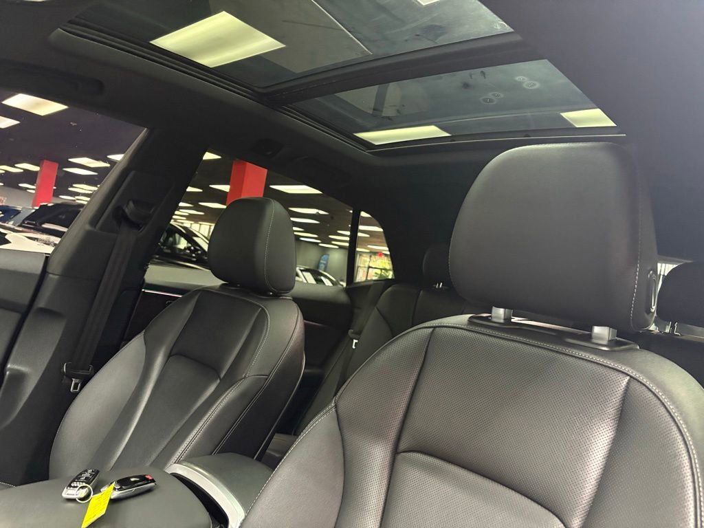 Used 2020 Audi Q8 Premium Plus AWD/4WD image 20