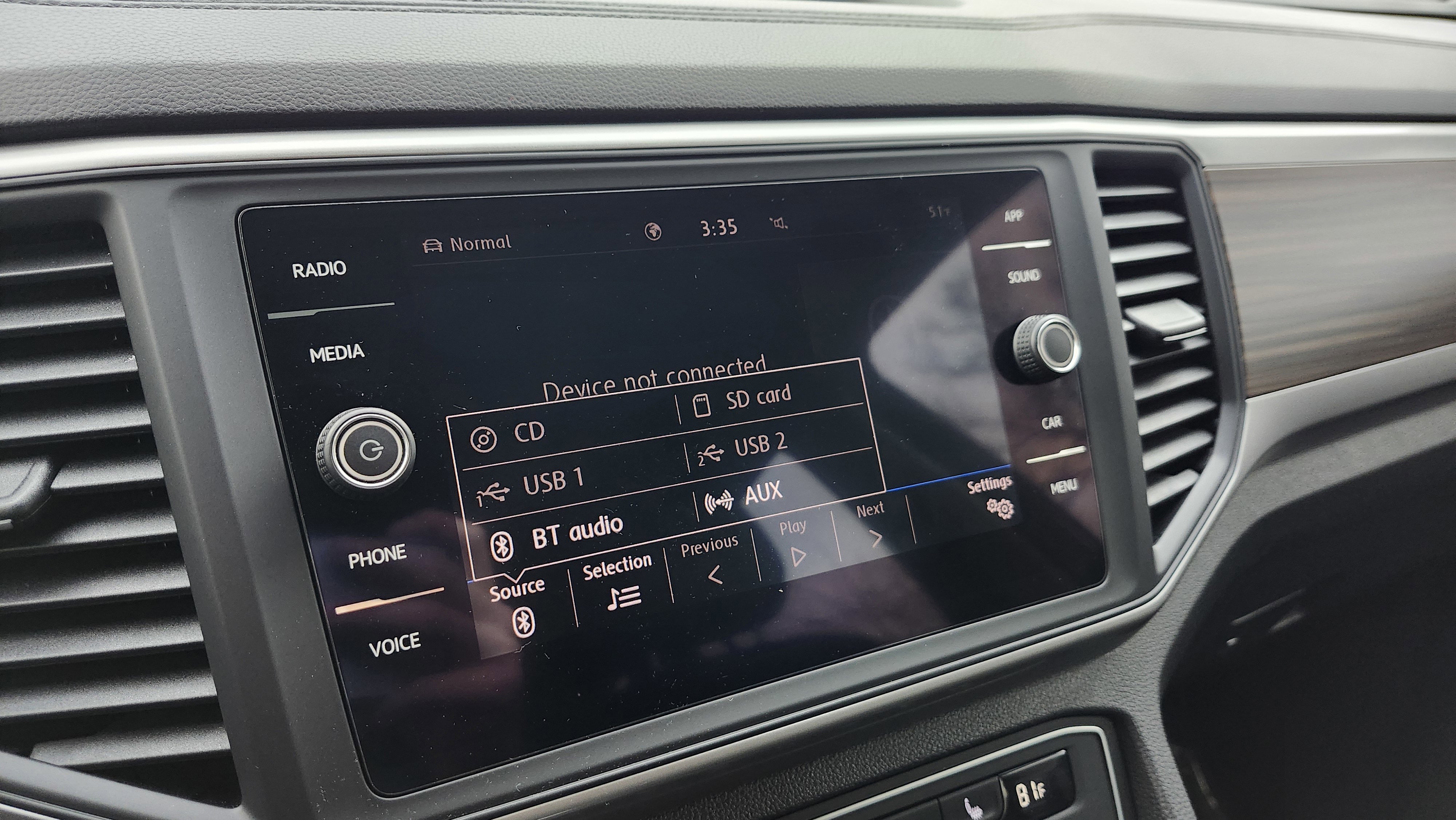 Used 2021 Volkswagen Atlas SE w/ Panoramic Sunroof Package image 7