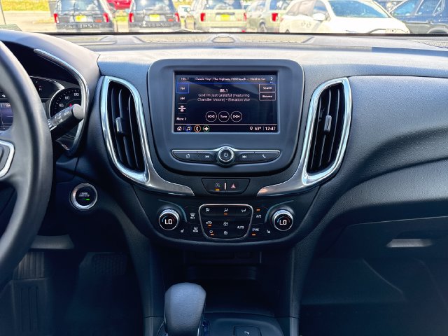 Used 2023 Chevrolet Equinox LT AWD/4WD image 22
