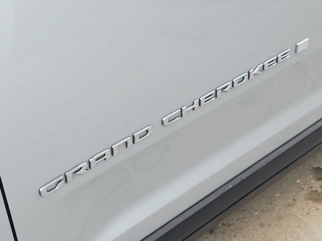 Used 2021 Jeep Grand Cherokee L Limited AWD/4WD image 9