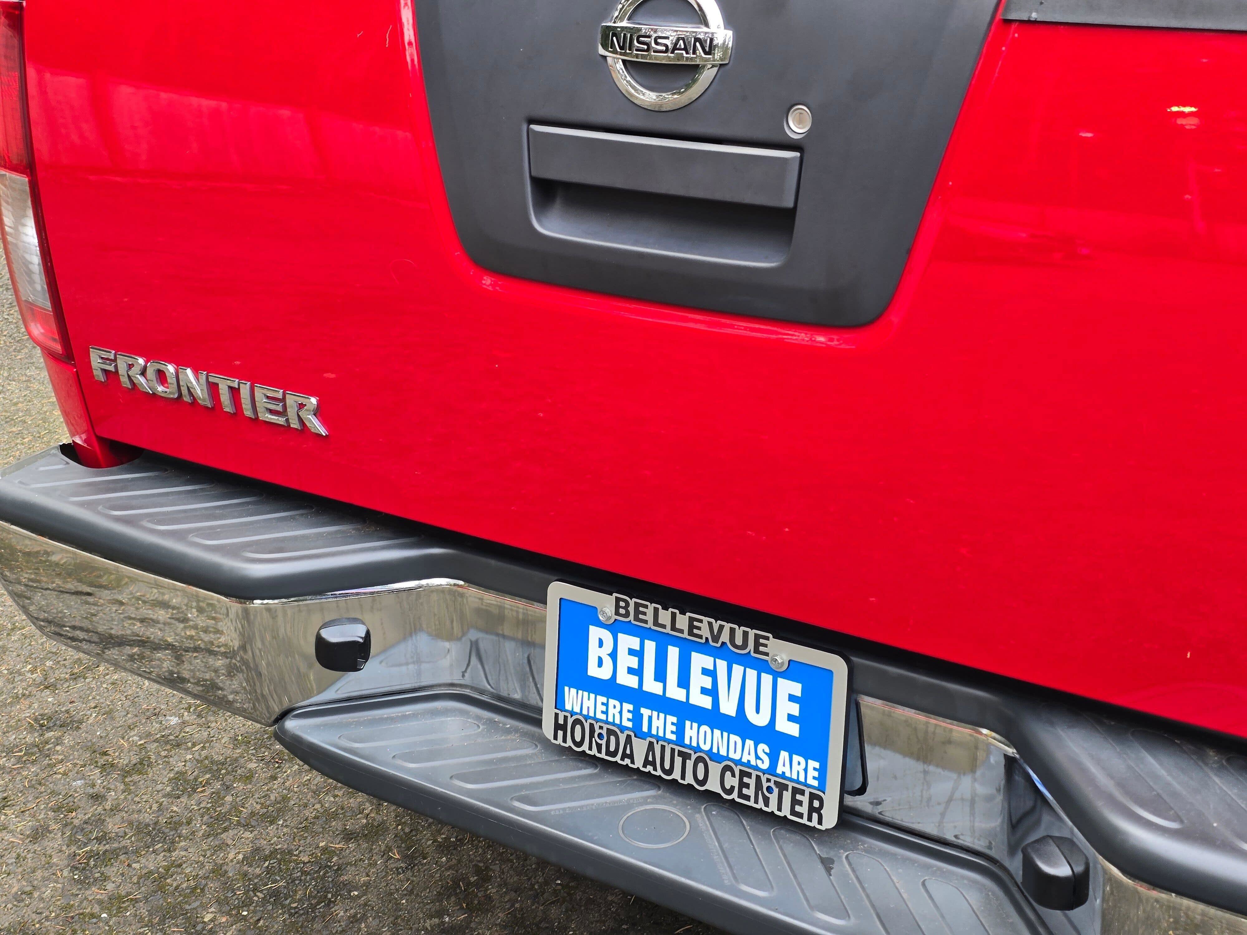 Used 2011 Nissan Frontier SV image 14