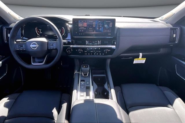 New 2026 Nissan Pathfinder SL image 5