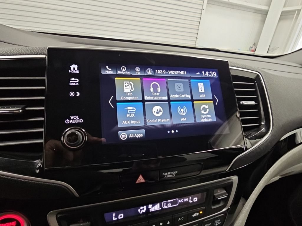 Used 2021 Honda Pilot Touring image 18