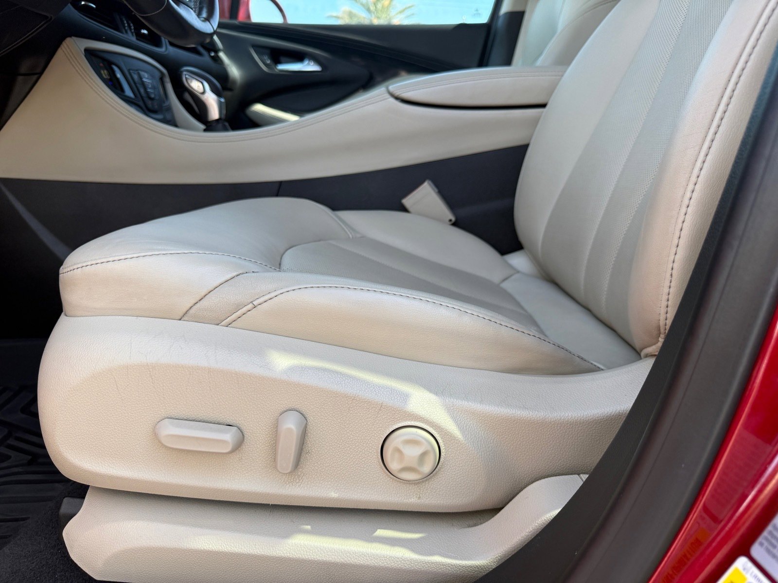 Used 2017 Buick Envision Premium AWD/4WD image 10