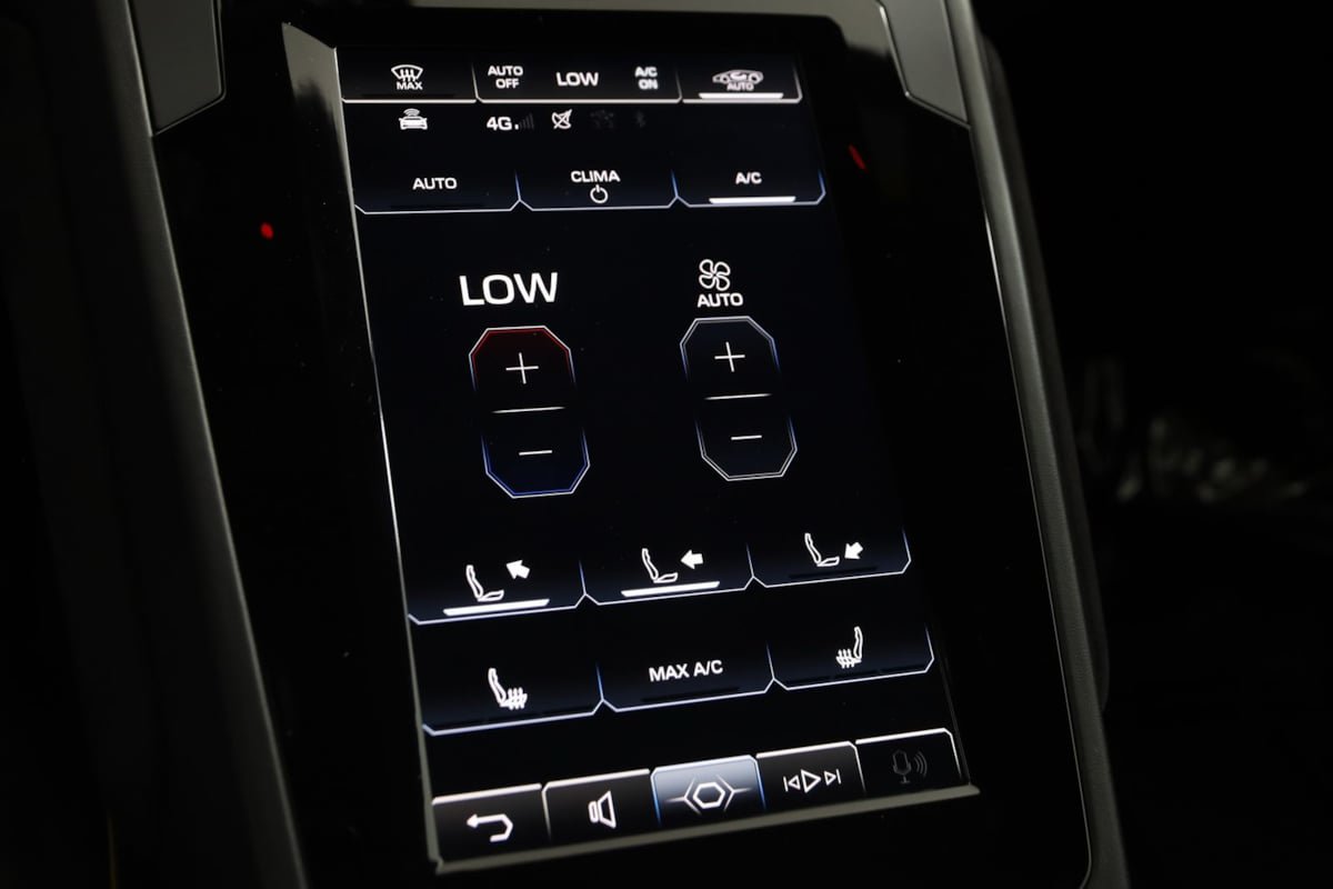 Used 2023 Lamborghini Huracan EVO RWD image 62