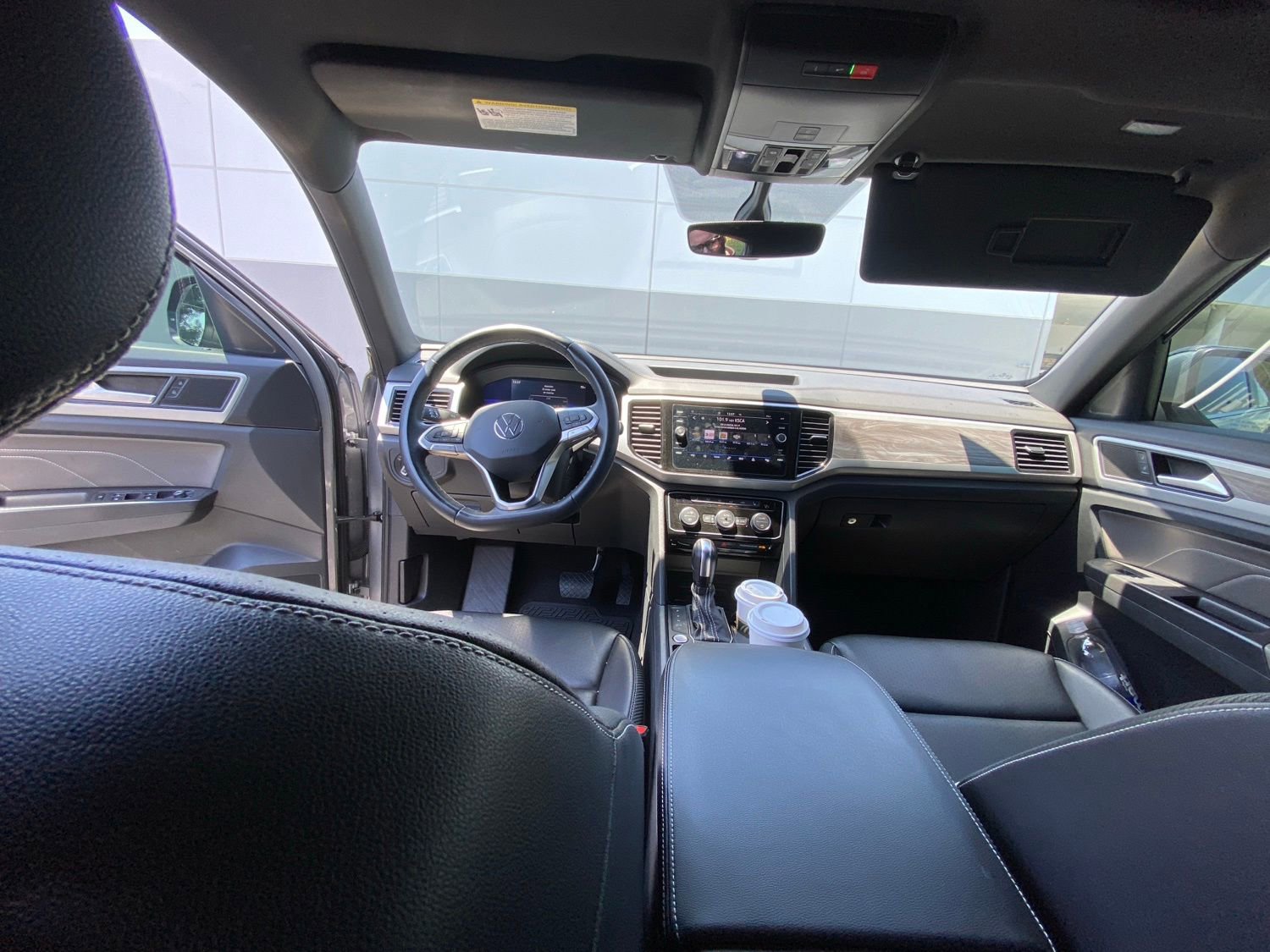 Used 2022 Volkswagen Atlas Cross Sport SE FWD image 14