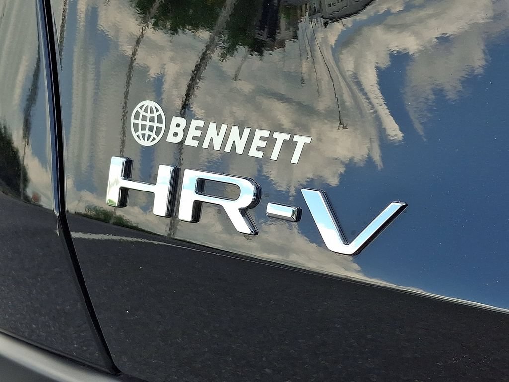 Used 2025 Honda HR-V LX image 28