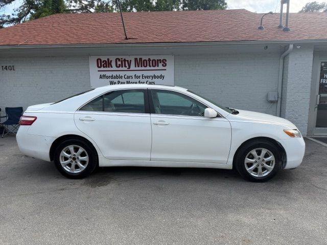 Used 2007 Toyota Camry LE FWD image 4