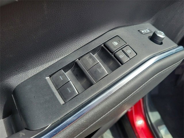 Used 2023 Toyota Highlander Platinum image 17