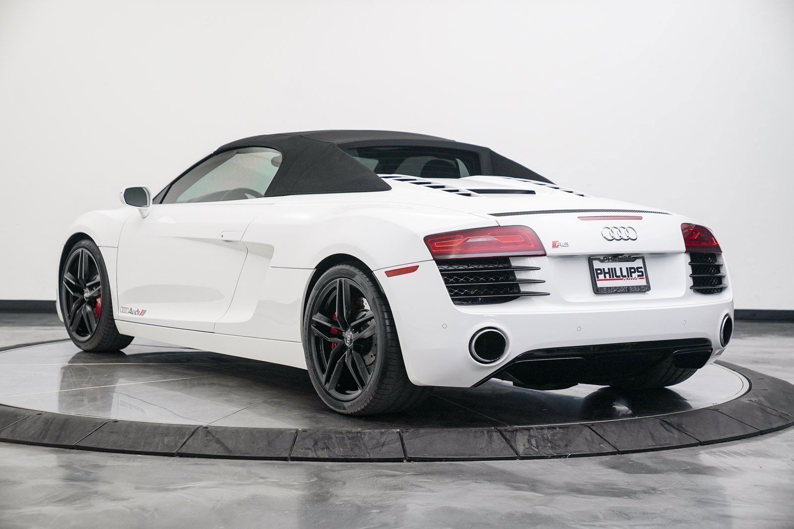 Used 2015 Audi R8 V8 image 13