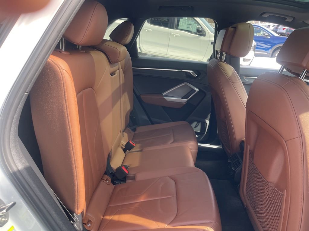 Used 2023 Audi Q3 2.0T Premium image 22