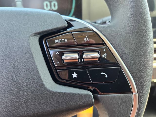 New 2026 Kia Niro LX FWD image 12