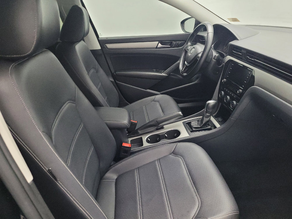 Used 2020 Volkswagen Passat 2.0T SE w/ Sunroof Package image 21