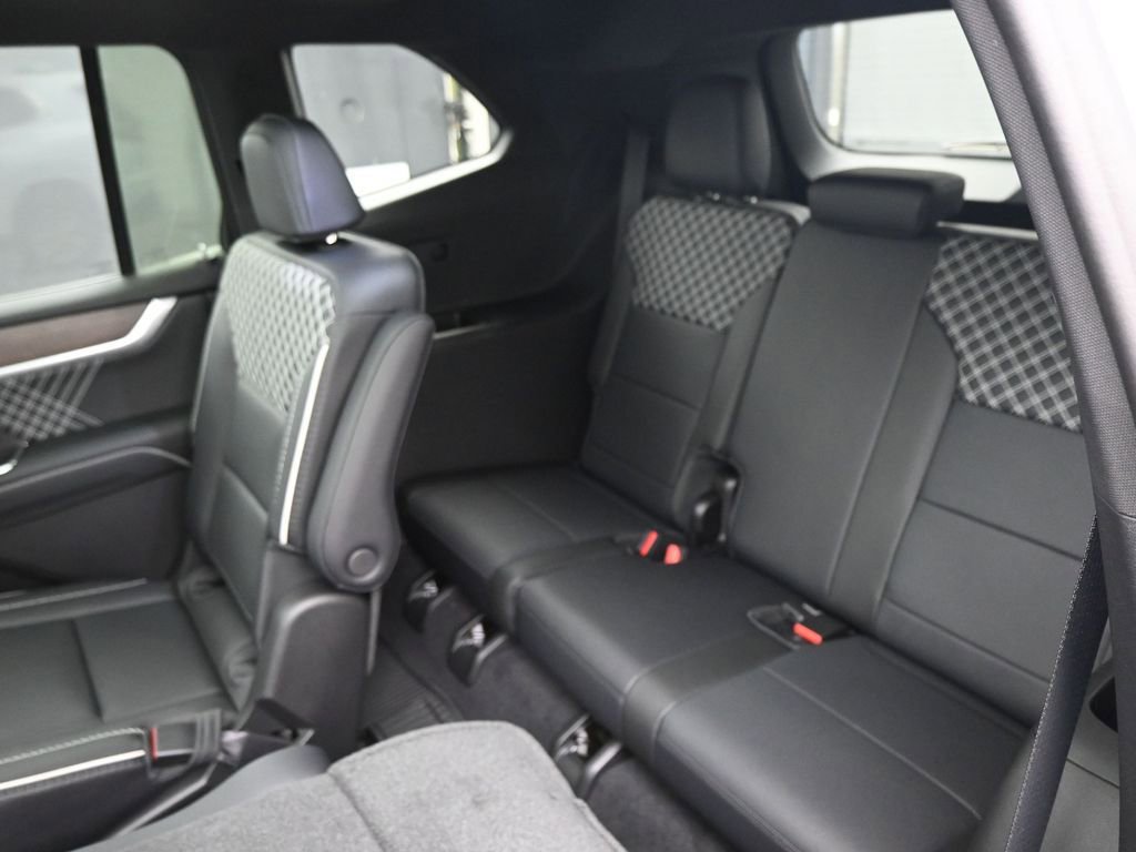 New 2026 GMC Acadia Denali w/ Super Cruise Package image 25