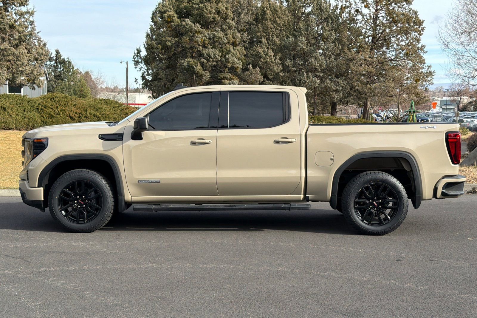 Used 2023 GMC Sierra 1500 Elevation w/ LPO, Elevation Black Package image 7